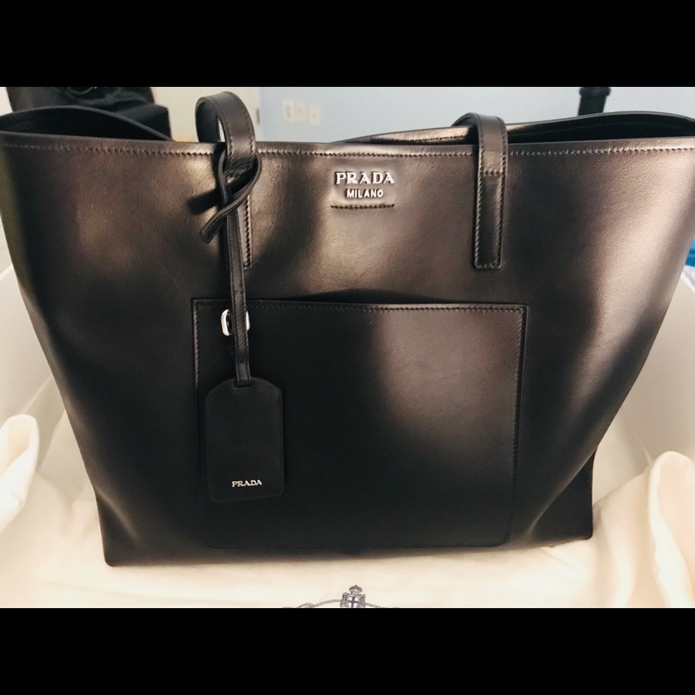 100% Authentic Brand New Leather Prada tote
